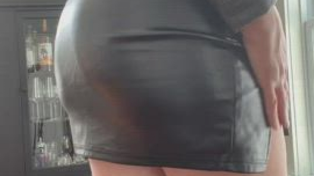 No pantie in public is My way to go!