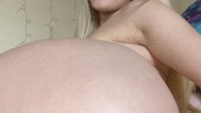 Come play with a beautiful asshole love mine