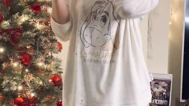 Naked girl or Christmas Presents?.. Which would you choose 