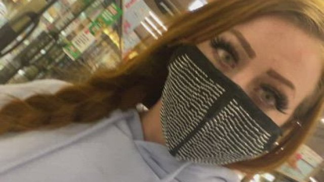 Red head Flashing while Shopping