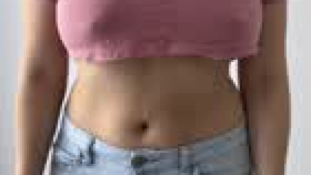 [Reveal] Huge titties in a small shirt? What could go wrong