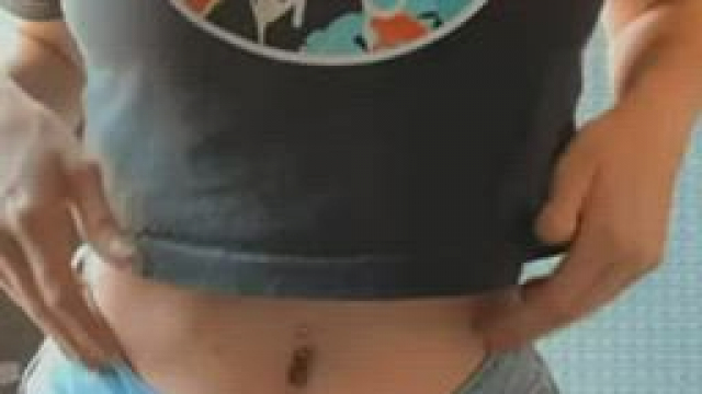 those shorts are soaking...