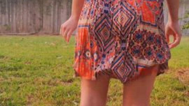 Always read to [f]uck when I'm in a sundress.