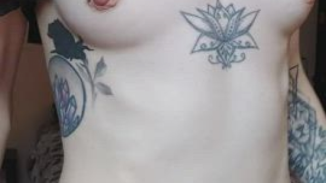 Bouncing and jiggling my tity tits around