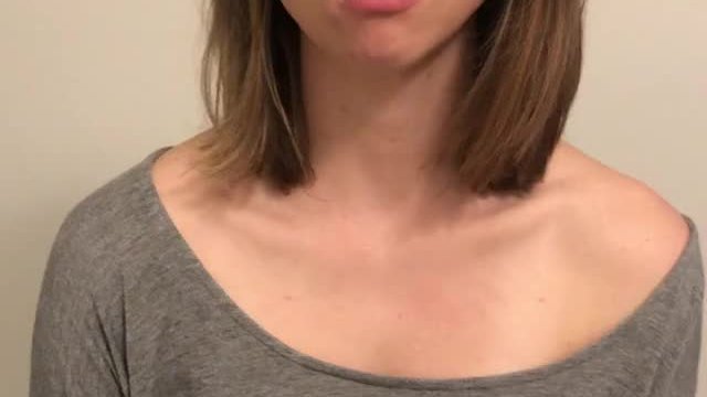 Petite with something to show you... 