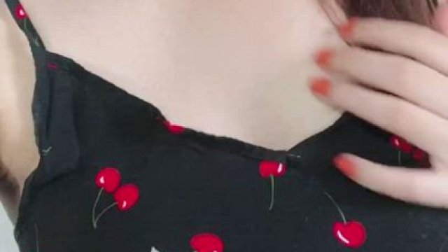 Go on a stroll with me? You can pin me on a tree when we take a break [OC]