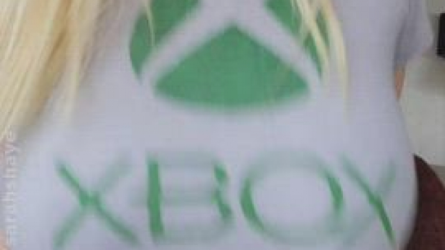 Would you date a woman who is 5'1 and slightly chubby? (oc)