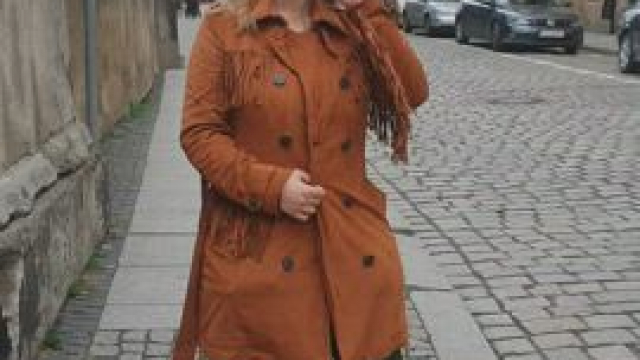 I don't know why drivers slowed down as they passed me. i really don't know.