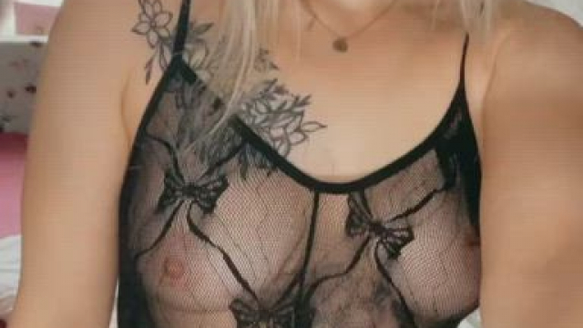 Hey to the same 4 guys watching my video