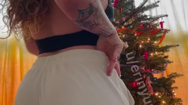 Gotta love the Christmas season 