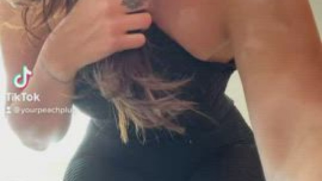 POV: I'm about to sit on your face...